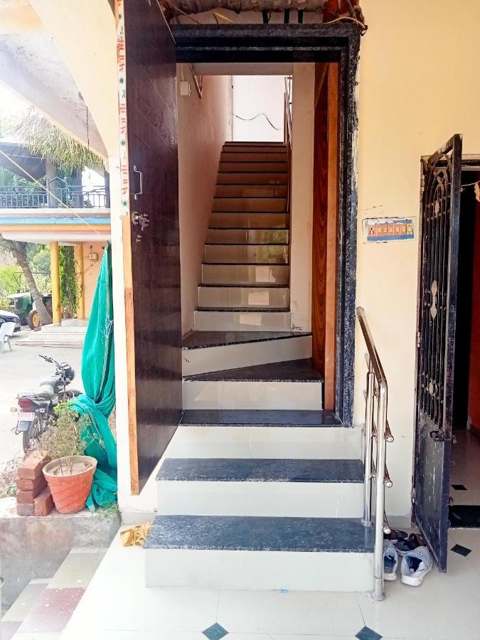 Krishna Homestay Garudeshwar Extérieur photo